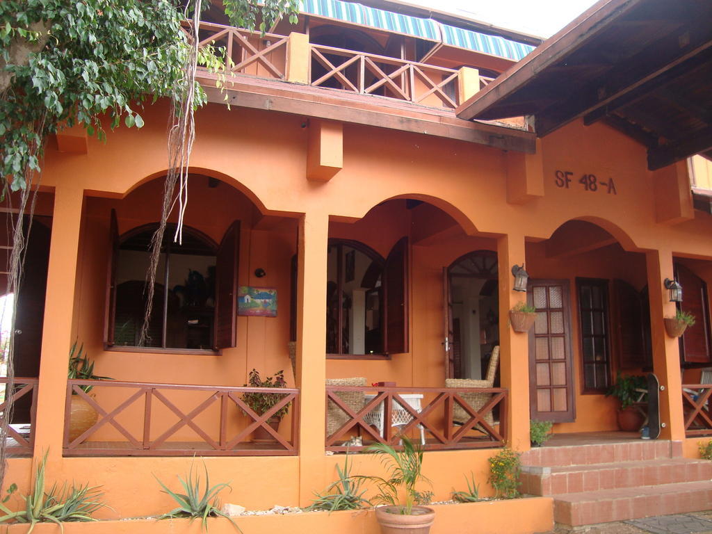 Fuego Mio Bed & Breakfast Santa Cruz Ngoại thất bức ảnh